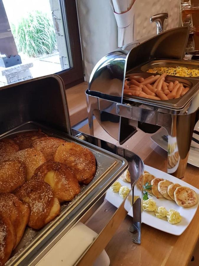 卡利娜酒店 Bialka Tatrzanska 外观 照片