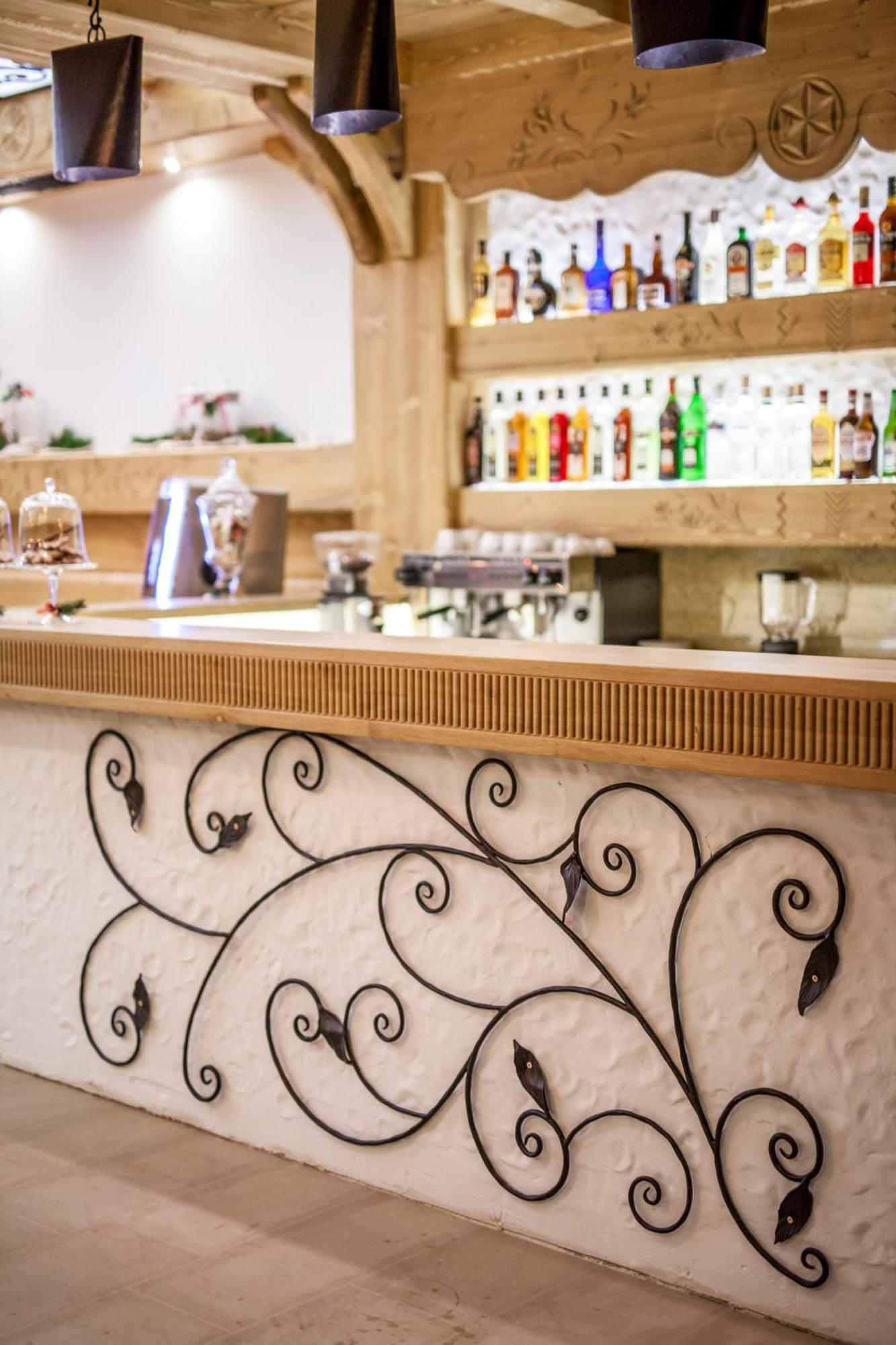 卡利娜酒店 Bialka Tatrzanska 外观 照片